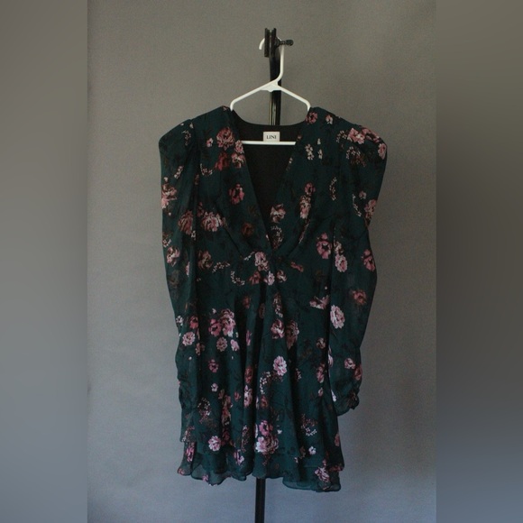 LINI Women's Isabelle Long Puff Sleeve Floral Plunging V-Neck Mini Dress - Picture 2 of 5